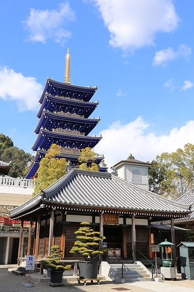 中山寺はどこで撮影しても美しい写真が撮れます