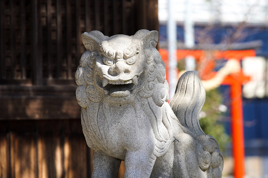 兵庫県神戸市垂水区の舞子六神社の狛犬